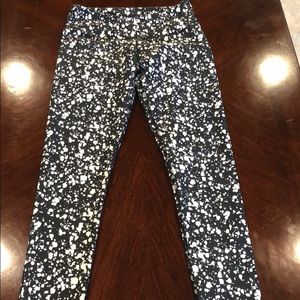 splatter paint fabletics leggings